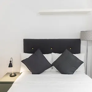 https://apt-leeds-city-centre-new.yorkshirehotels.net
